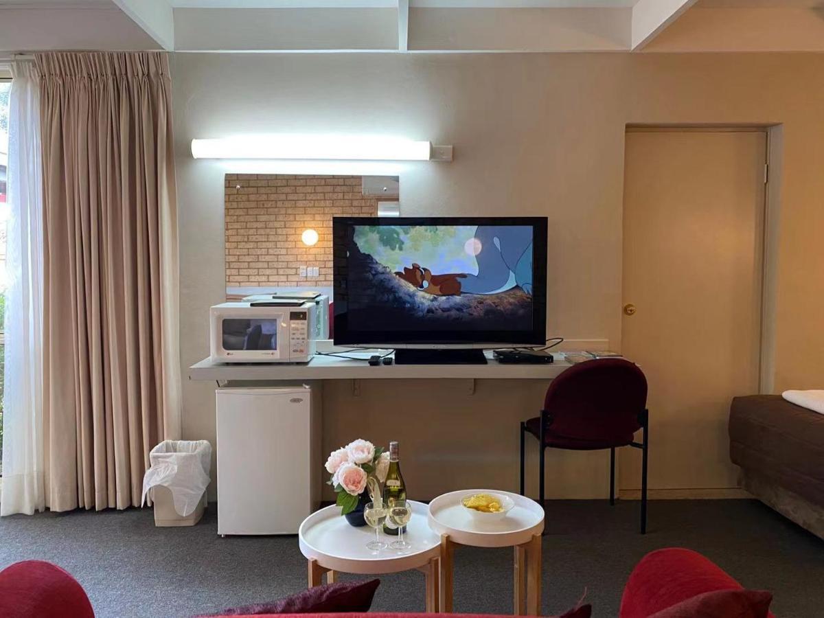 Apollo Motel Паркс Екстер'єр фото