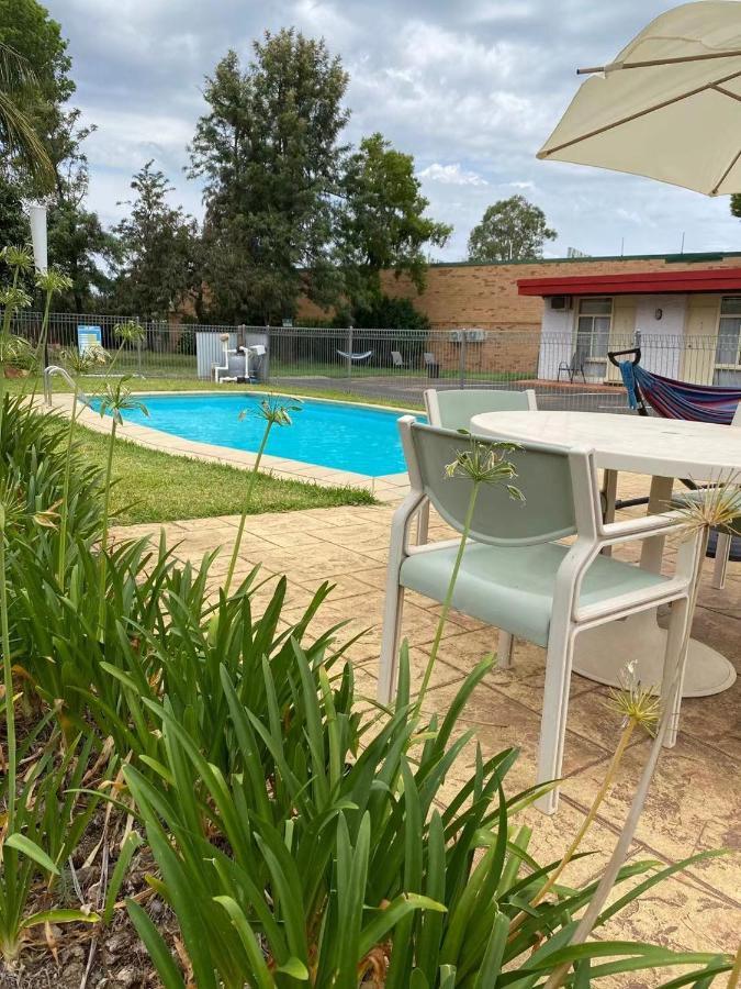 Apollo Motel Паркс Екстер'єр фото