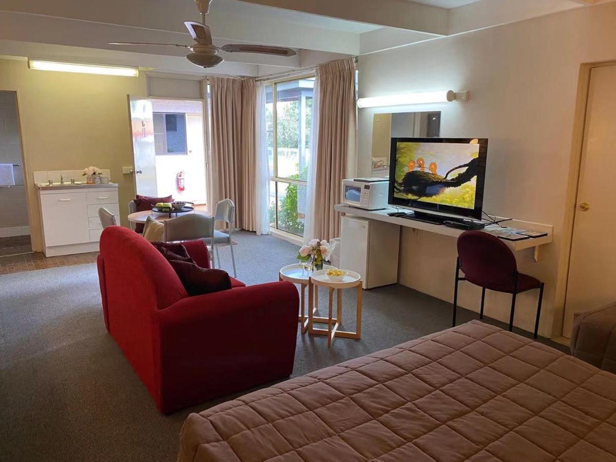 Apollo Motel Паркс Екстер'єр фото