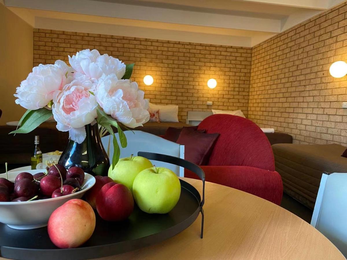 Apollo Motel Паркс Екстер'єр фото